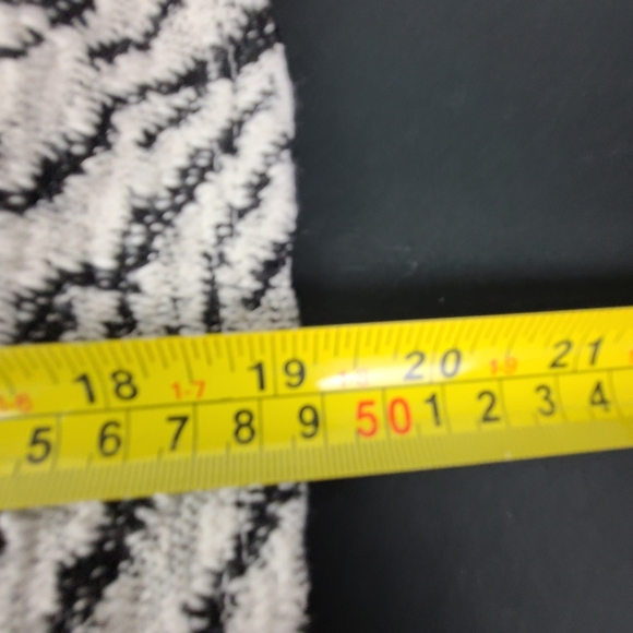 Zac & Rachel Black & Cream Knit Top. Long Sleeve Sz PL. - Picture 12 of 12